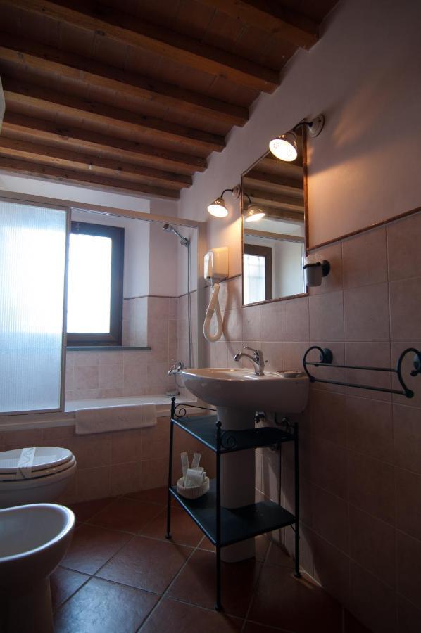 Arpaderba B&B Ливорно Екстериор снимка