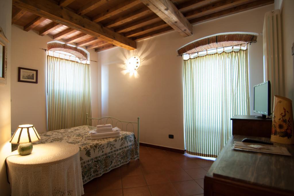 Arpaderba B&B Ливорно Екстериор снимка