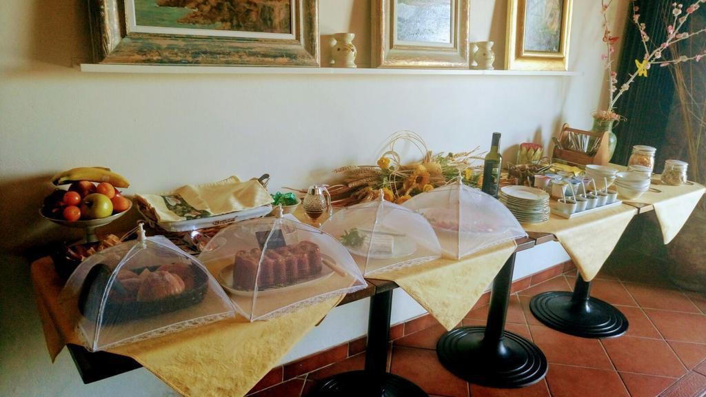 Arpaderba B&B Ливорно Екстериор снимка